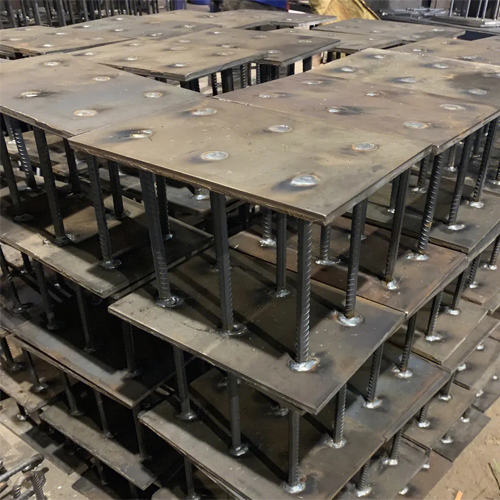 延边预埋件一般是根据图纸设计要求制作的